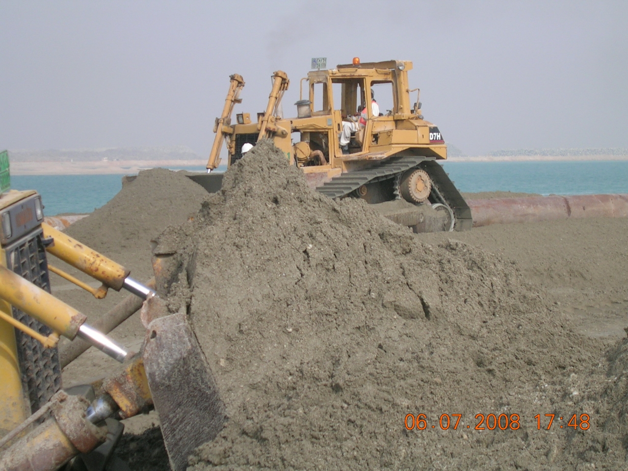 Port Zayed Development for reconstructing berths, and dredging in 1999 - 2000